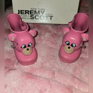 Jeremy Scott ft Melissa