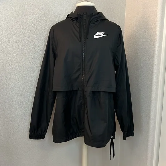 Nike Sportswear Repel Essentials Black/Black/White Hooded Windbreaker Size Med