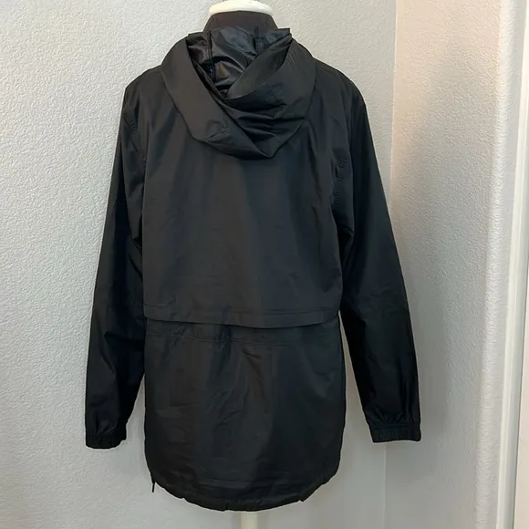 Nike Sportswear Repel Essentials Black/Black/White Hooded Windbreaker Size Med