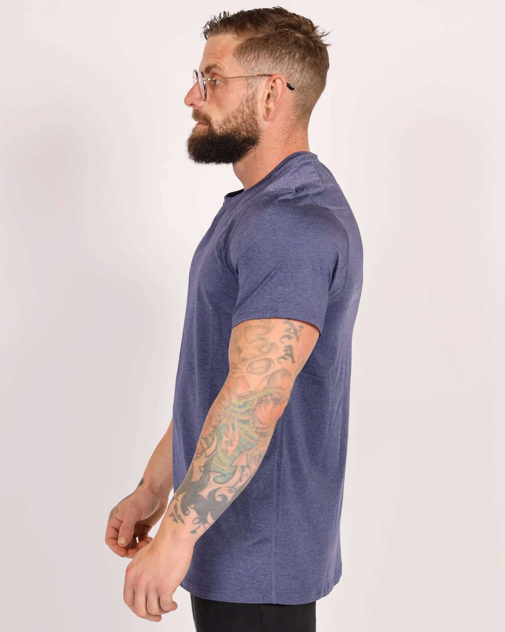 No Plateau Focus Tee | Lightweight & Quick-Dry (Deep Blue))