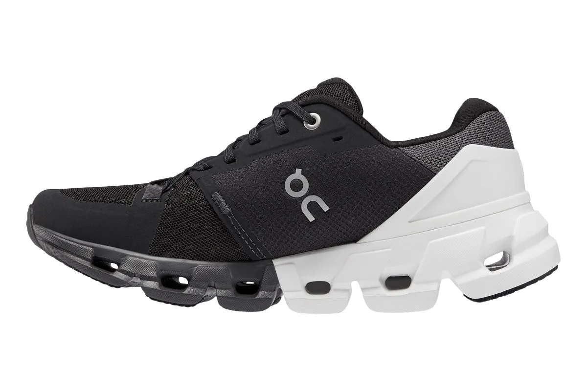 On Cloudflyer 4 D Black/White Womens