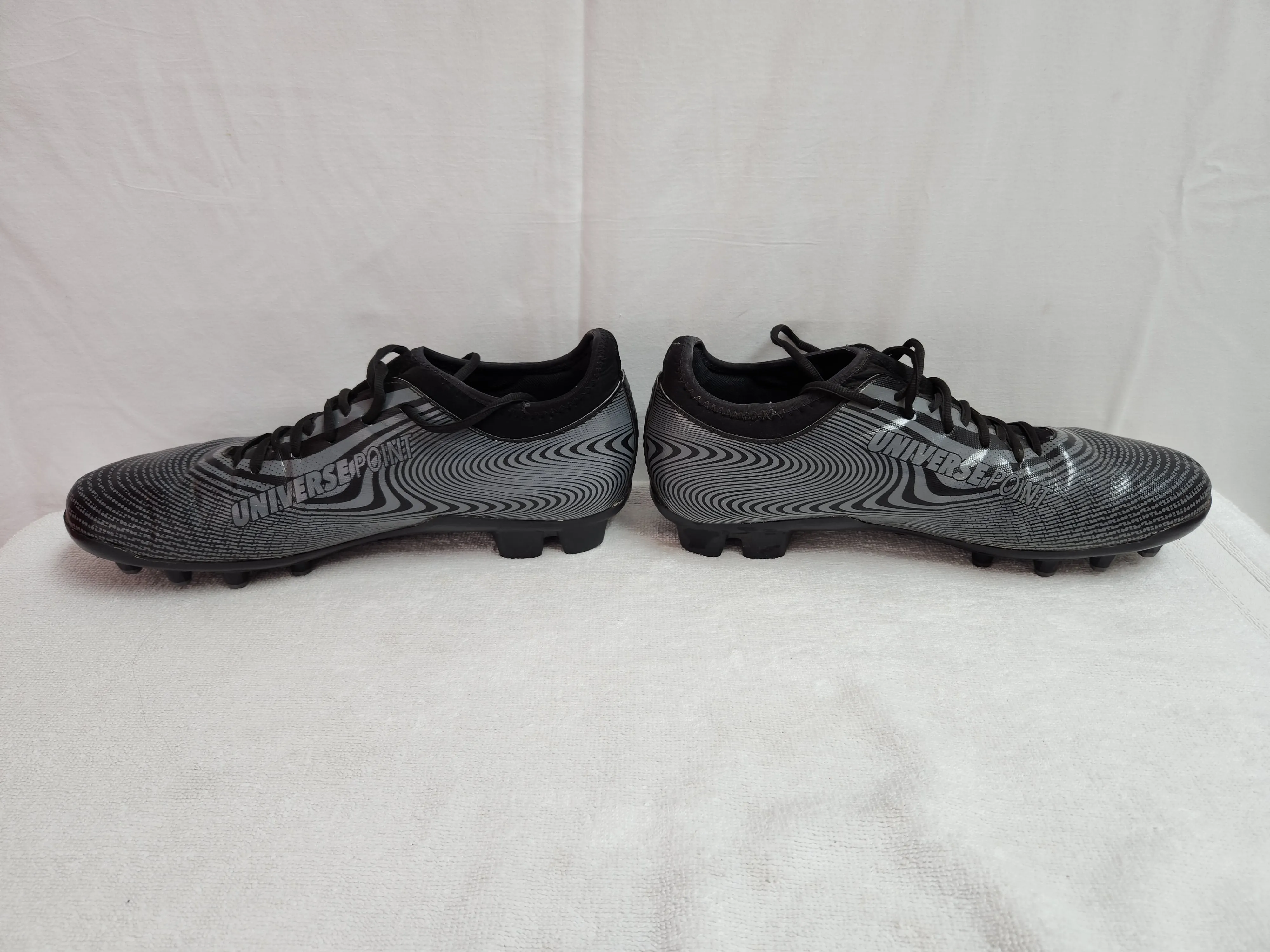 Rare Universe Point Men's Black Microfiber Ankle Cleats - Size: 13.5