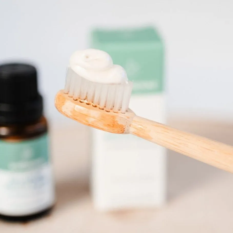 whitening toothpaste