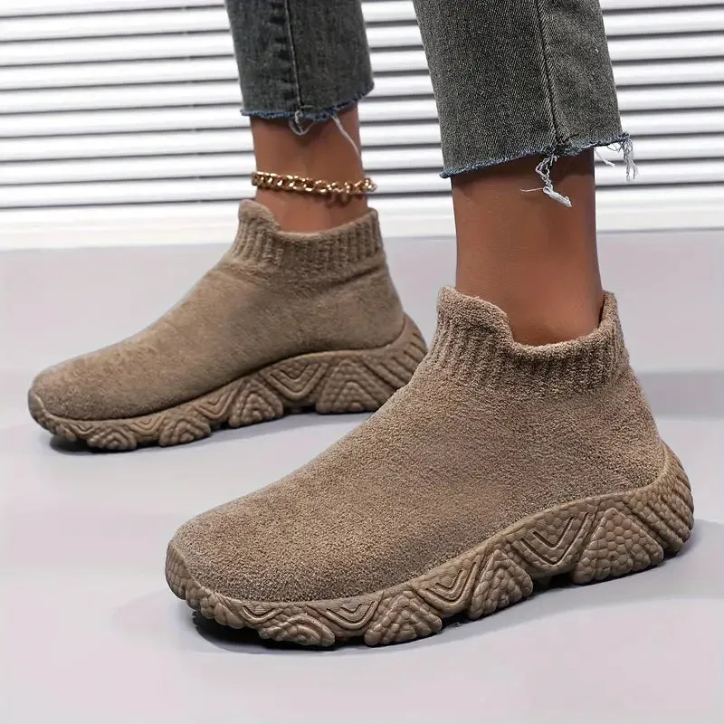 Women's lightweight fleece-lined running shoes